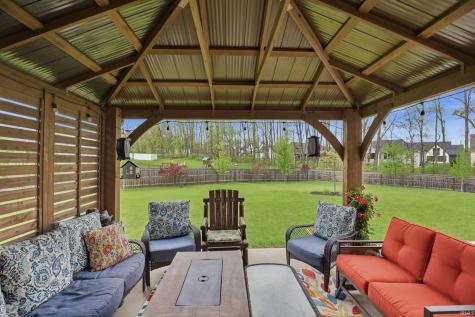 595 Highfields Cove Fort Wayne IN 46845