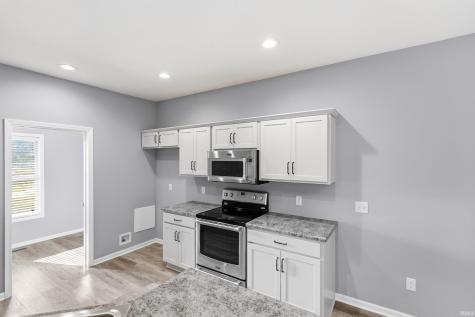595 Highfields Cove Fort Wayne IN 46845