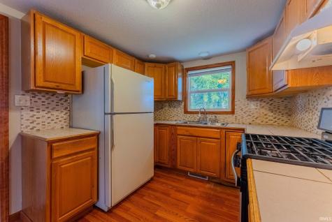 617 E North B Street Gas City IN 46933