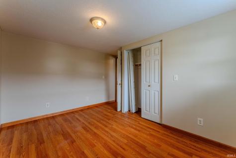 617 E North B Street Gas City IN 46933