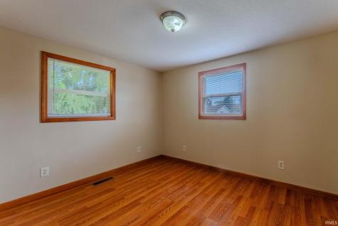 617 E North B Street Gas City IN 46933