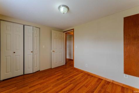 617 E North B Street Gas City IN 46933