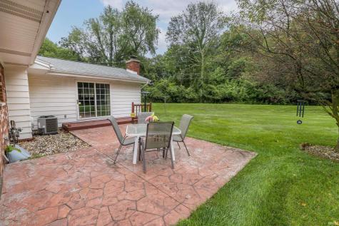 2624 Oak Leaf Cove South Bend IN 46628