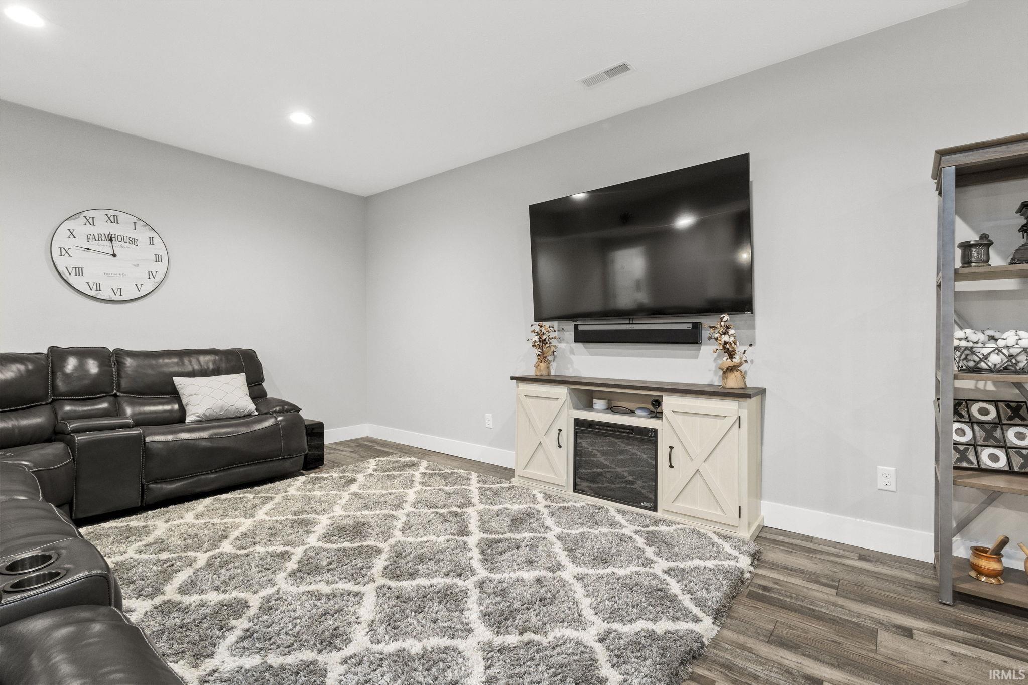 30356 Blackhawk Drive Granger IN 46530