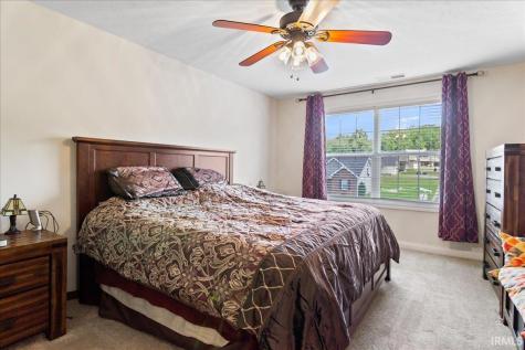 1340 Breezy Creek Drive Evansville IN 47720
