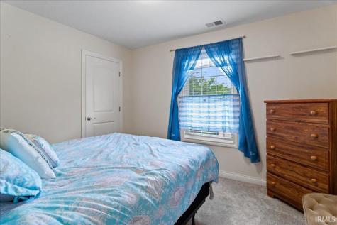 1340 Breezy Creek Drive Evansville IN 47720
