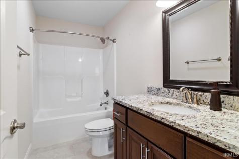 1340 Breezy Creek Drive Evansville IN 47720