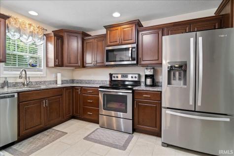 1340 Breezy Creek Drive Evansville IN 47720
