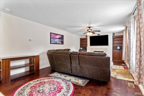 1340 Breezy Creek Drive Evansville IN 47720