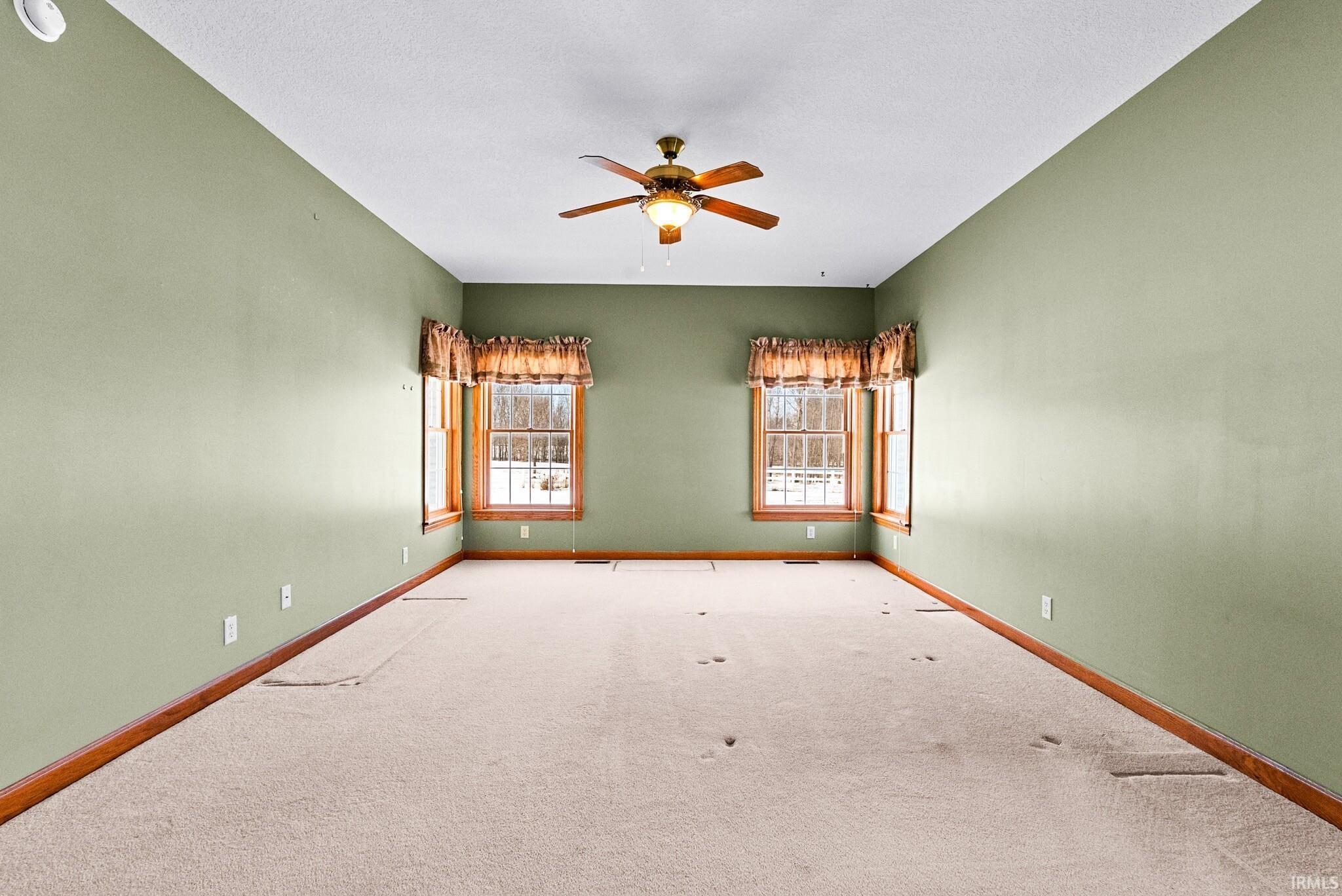 4239 S Kinsey Road Warsaw IN 46580