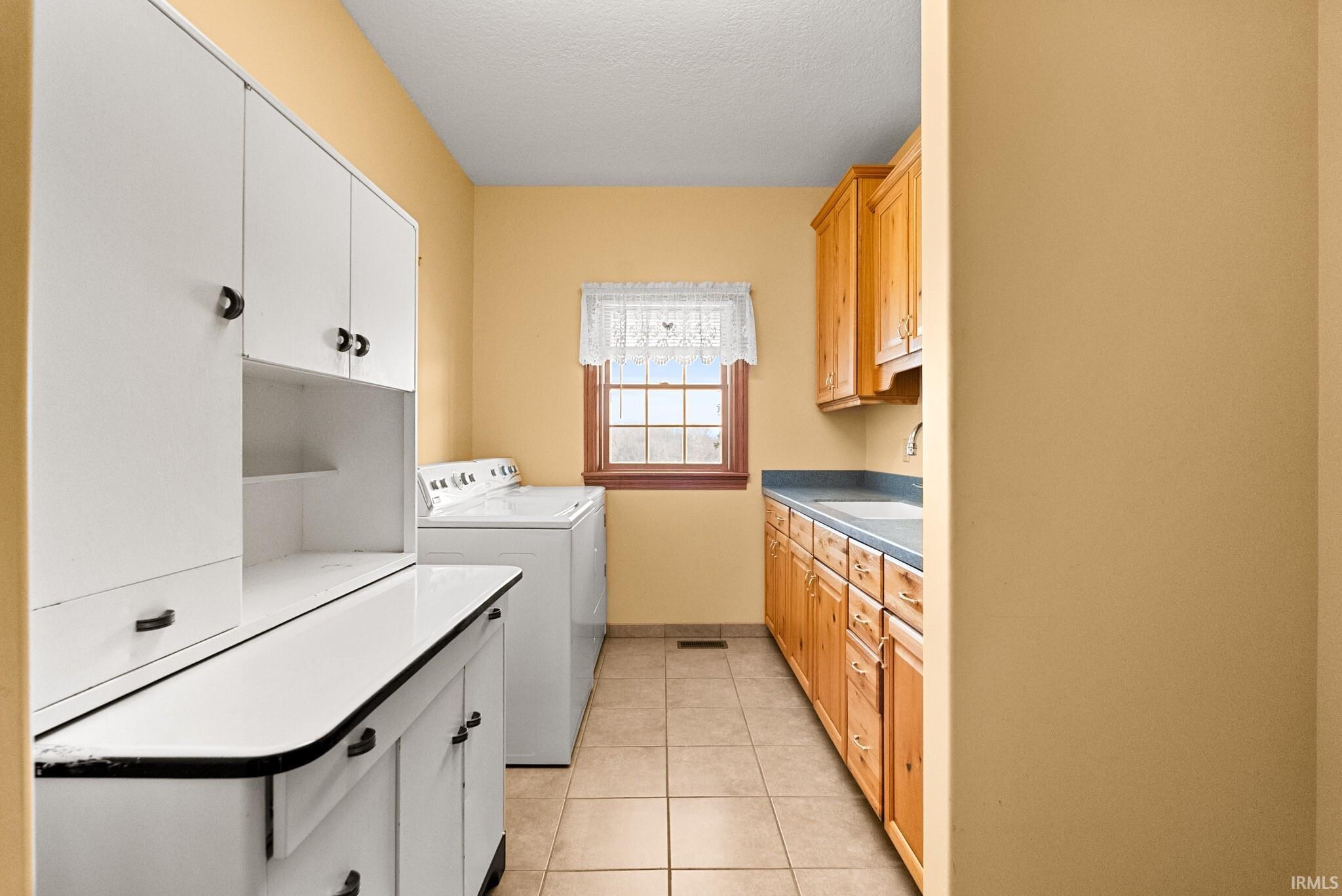 4239 S Kinsey Road Warsaw IN 46580