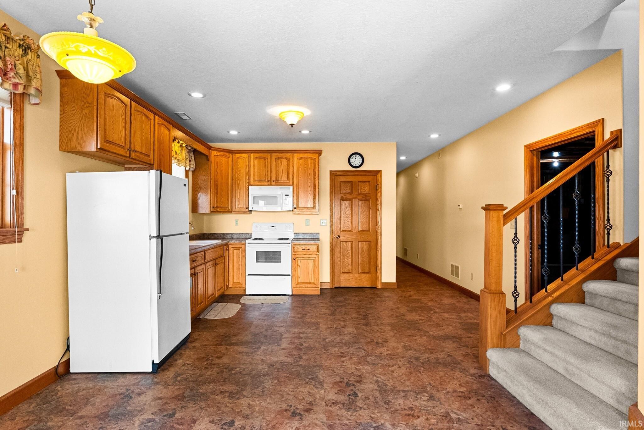 4239 S Kinsey Road Warsaw IN 46580