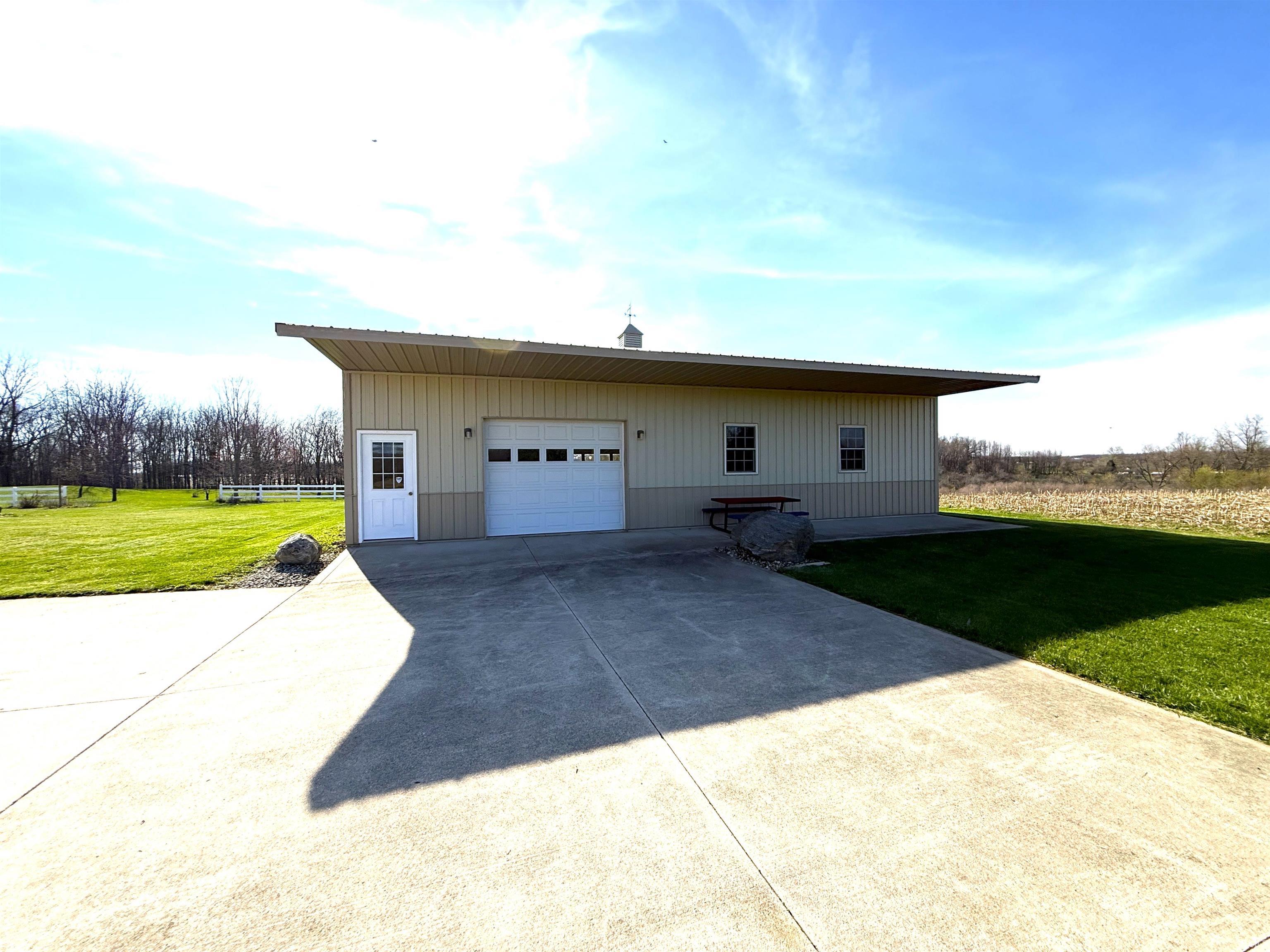 4239 S Kinsey Road Warsaw IN 46580