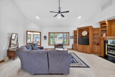 675 N Auburn Ridge Drive Linton IN 47441
