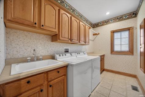 675 N Auburn Ridge Drive Linton IN 47441