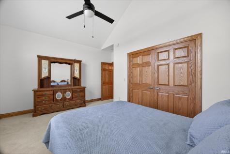 675 N Auburn Ridge Drive Linton IN 47441