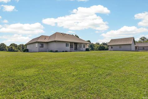 675 N Auburn Ridge Drive Linton IN 47441