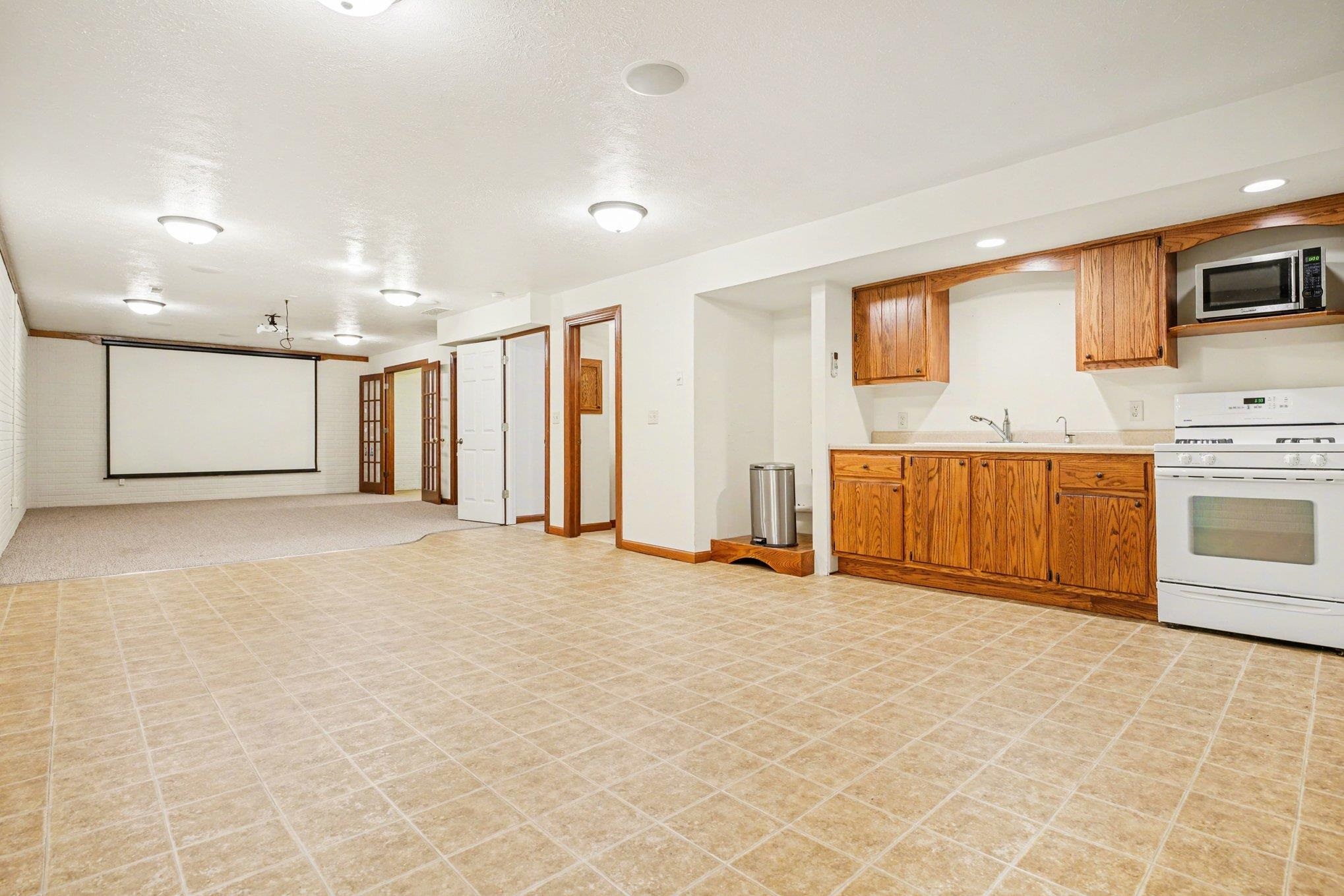 12454 Stoney Drive Middlebury IN 46540
