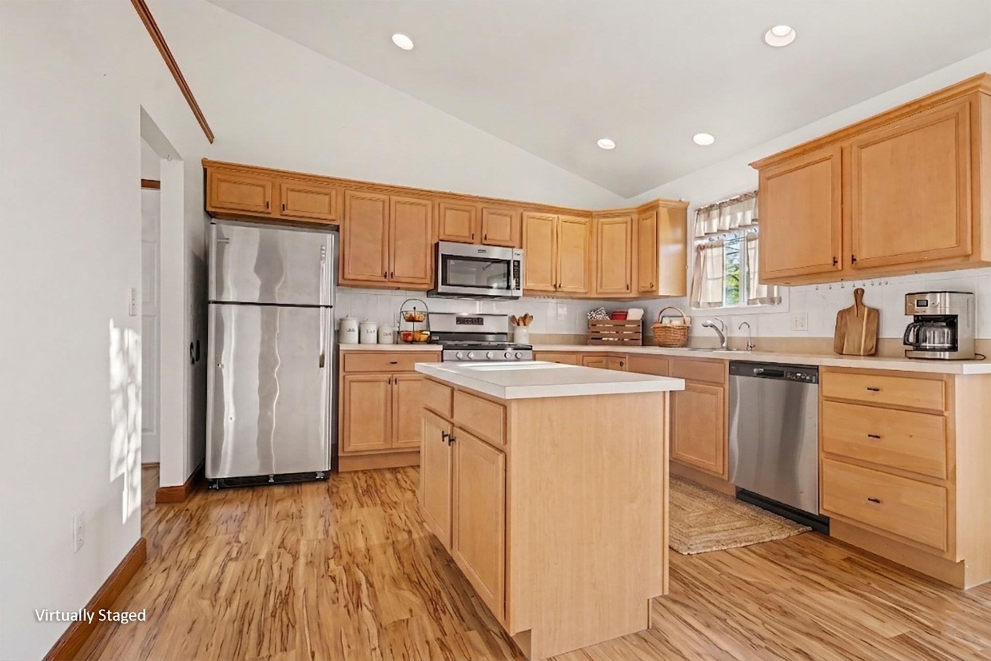 12454 Stoney Drive Middlebury IN 46540