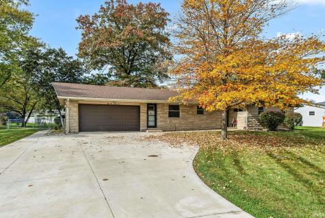5221 Woodway Drive Fort Wayne IN 46835