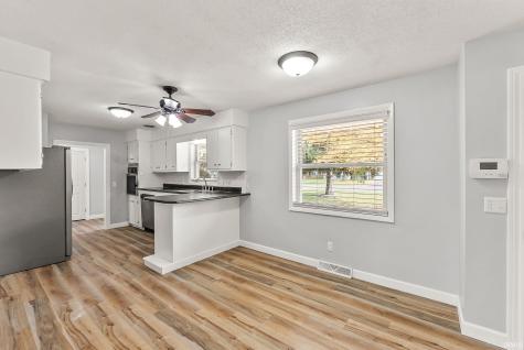 5221 Woodway Drive Fort Wayne IN 46835