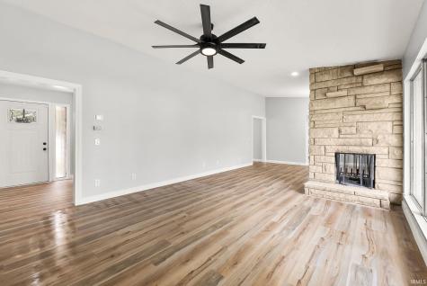 5221 Woodway Drive Fort Wayne IN 46835