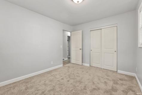 5221 Woodway Drive Fort Wayne IN 46835