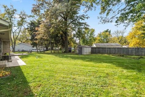 5221 Woodway Drive Fort Wayne IN 46835
