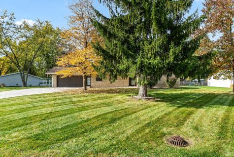 5221 Woodway Drive Fort Wayne IN 46835