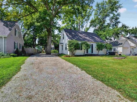 2127 Wawonaissa Trail Fort Wayne IN 46809