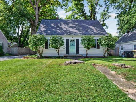 2127 Wawonaissa Trail Fort Wayne IN 46809