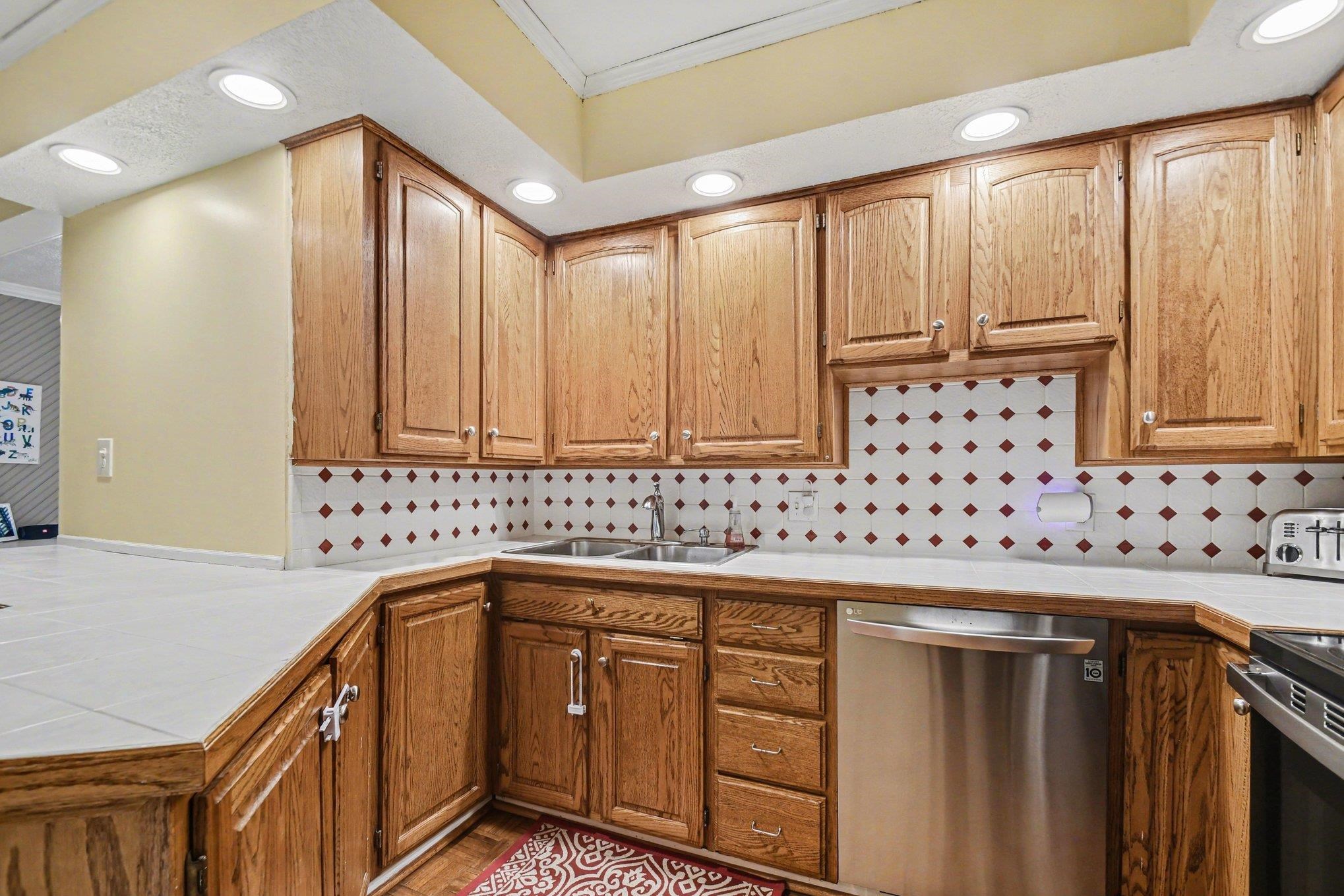 801 Maple Row Elkhart IN 46514