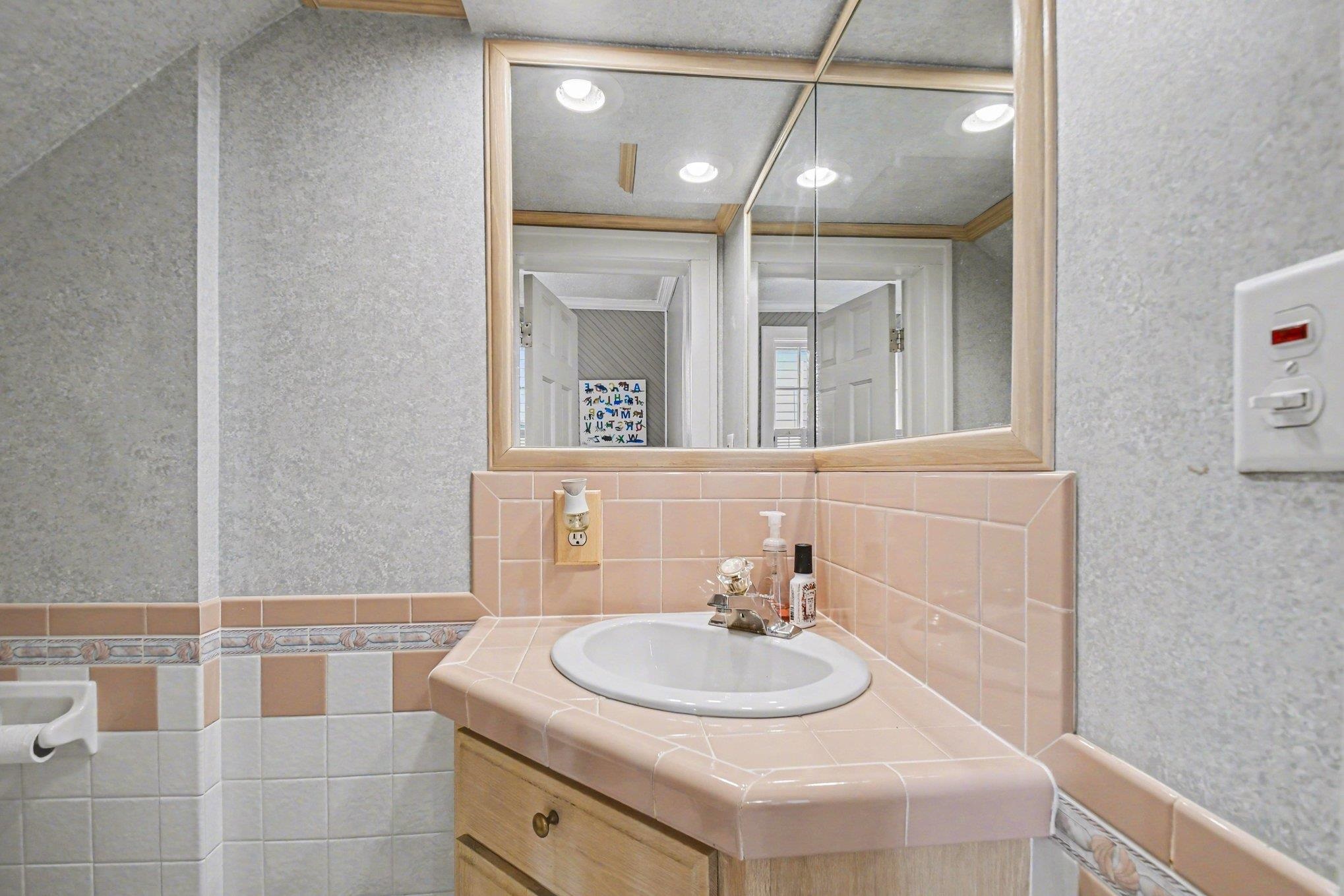 801 Maple Row Elkhart IN 46514