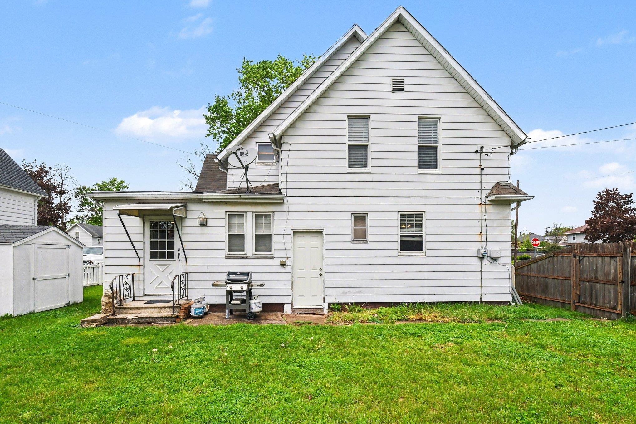 801 Maple Row Elkhart IN 46514