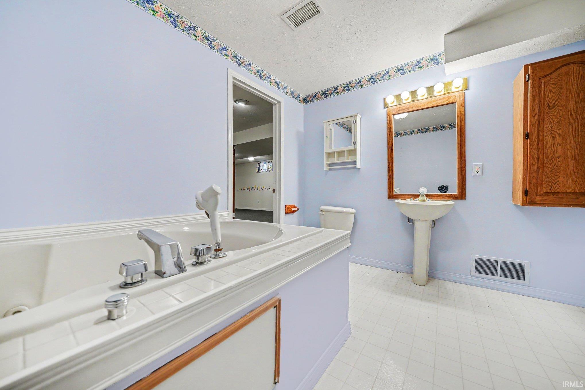 59675 Thornberry Court South Bend IN 46614