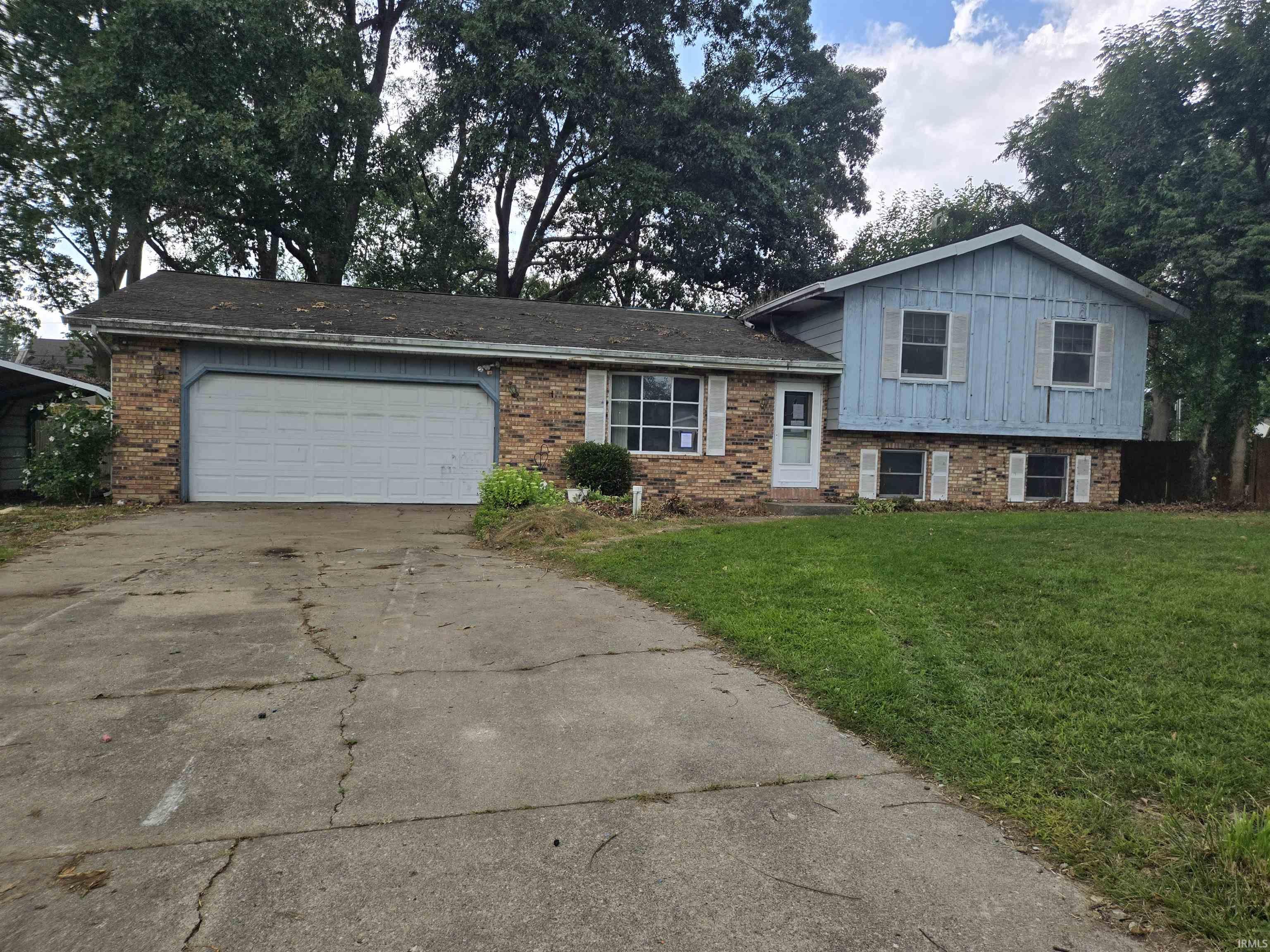 56033 Wynnewood Drive Osceola IN 46561