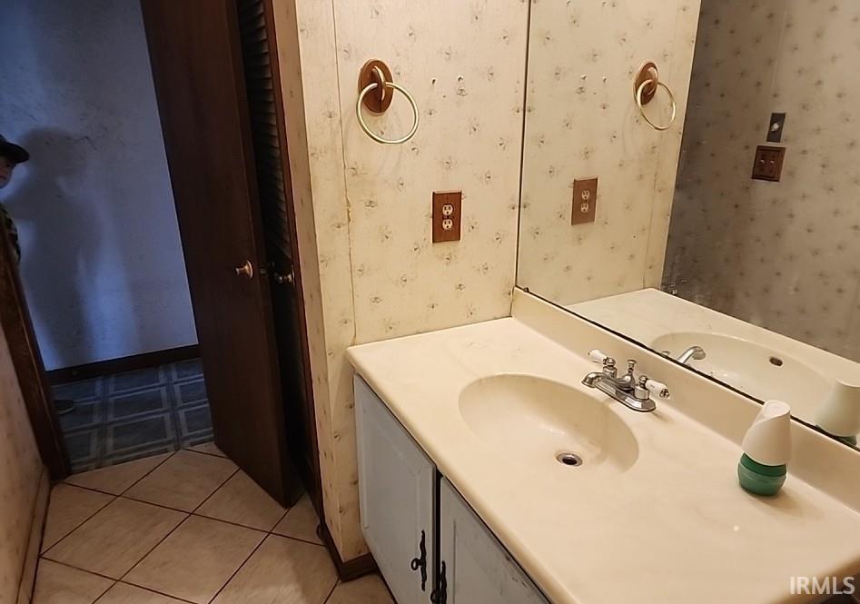 56033 Wynnewood Drive Osceola IN 46561