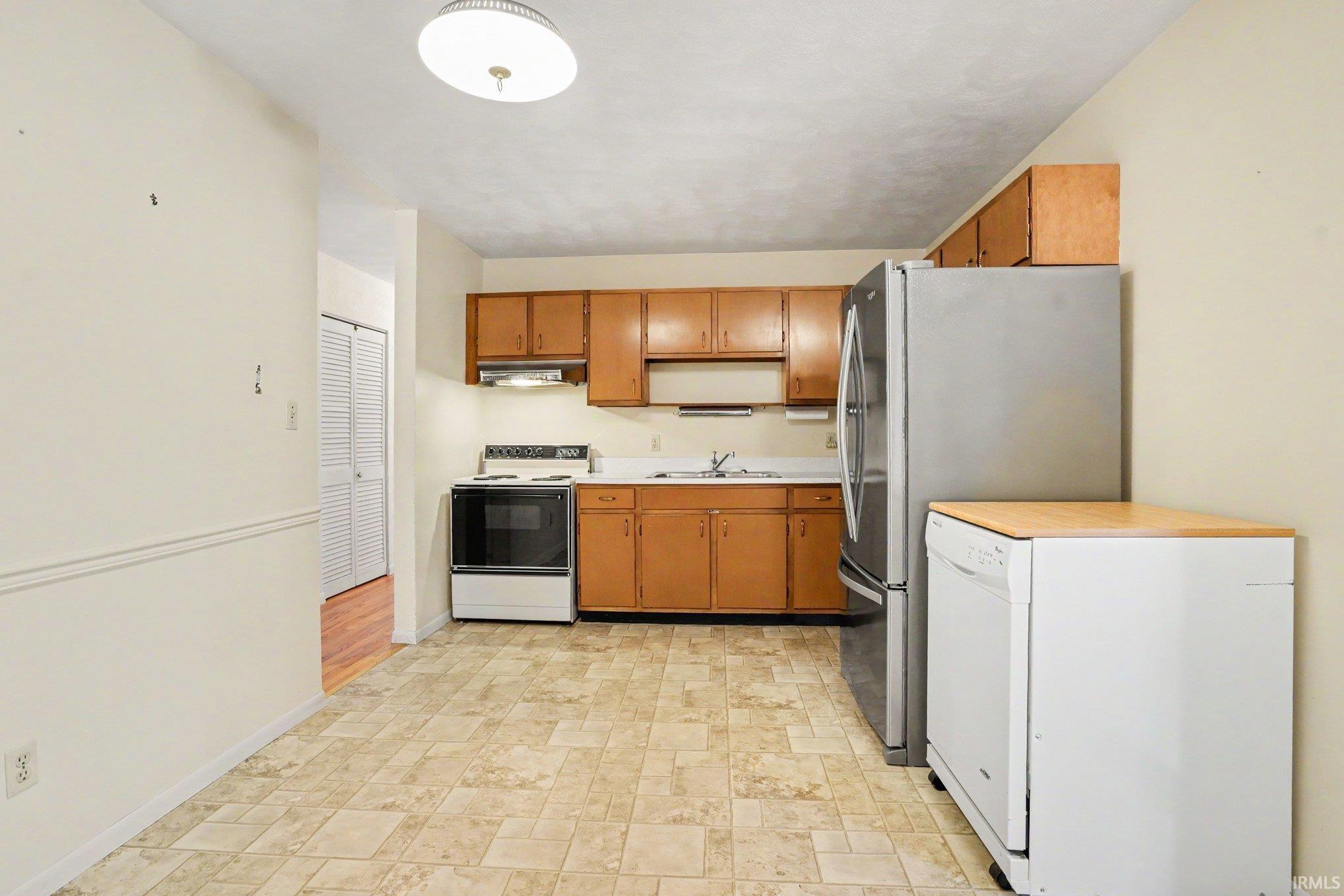 4116 Cassell Avenue Mishawaka IN 46544
