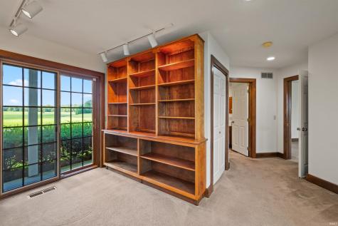 2209 E 900 N Road Huntington IN 46750
