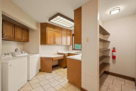 2209 E 900 N Road Huntington IN 46750