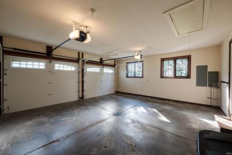 2209 E 900 N Road Huntington IN 46750