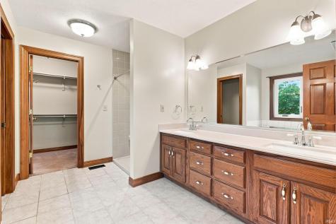 203 Steeplechase Drive Auburn IN 46706