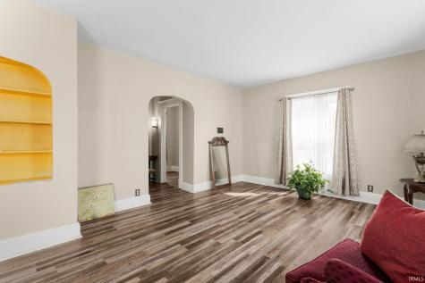 110 W 7th Street Mishawaka IN 46544