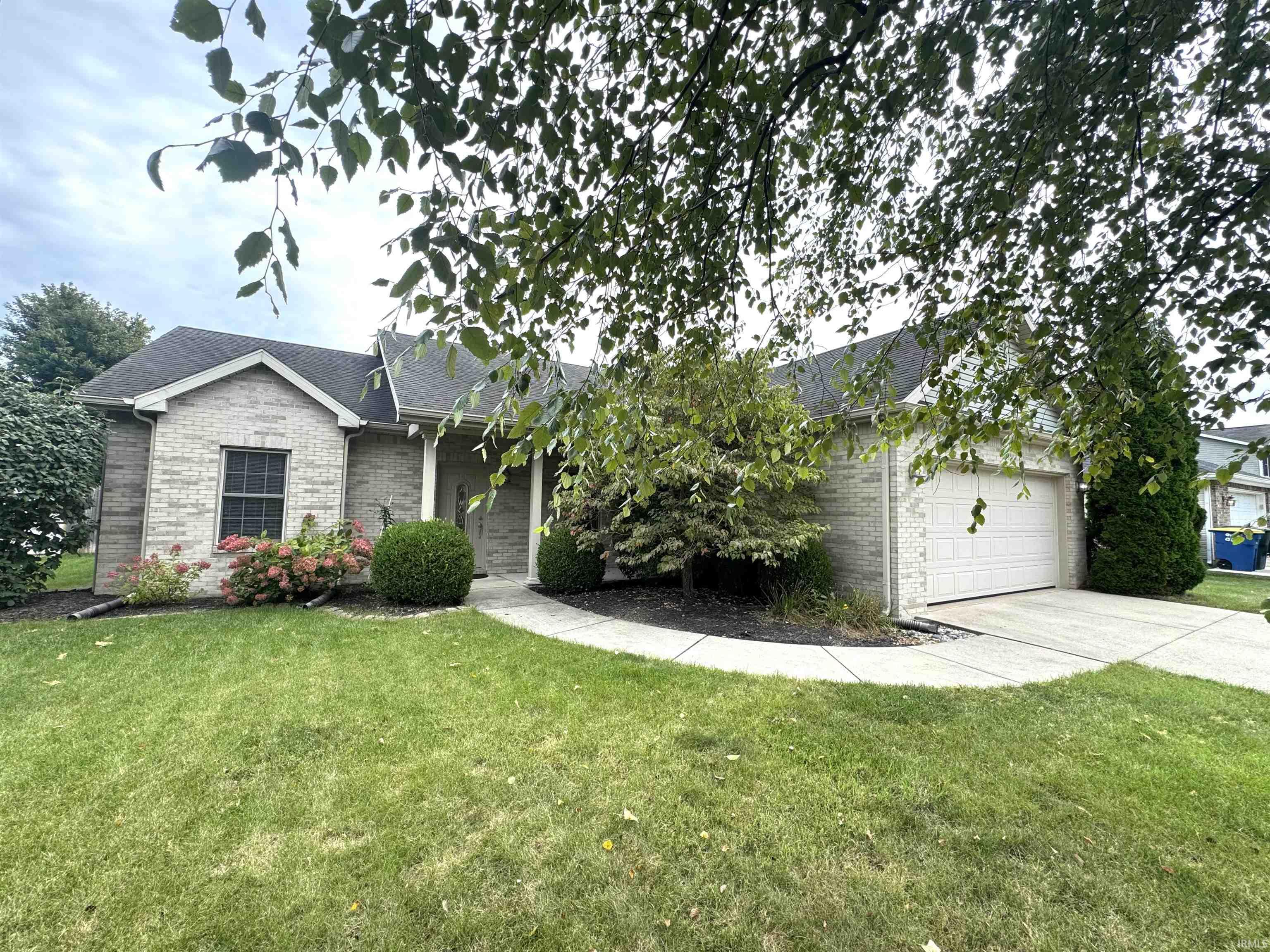Muncie IN, 1308 N Benton Road