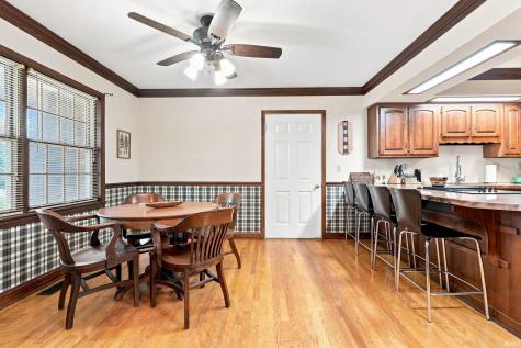301 Oakwood Drive Albion IN 46701