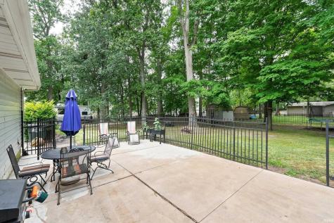 301 Oakwood Drive Albion IN 46701