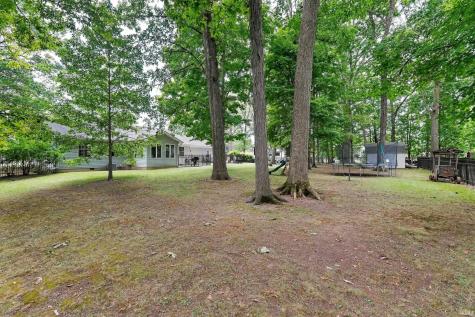 301 Oakwood Drive Albion IN 46701