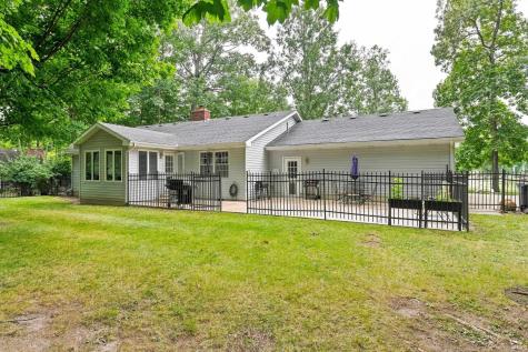 301 Oakwood Drive Albion IN 46701