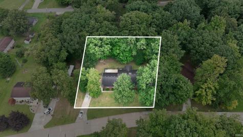 301 Oakwood Drive Albion IN 46701