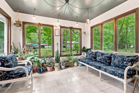 301 Oakwood Drive Albion IN 46701